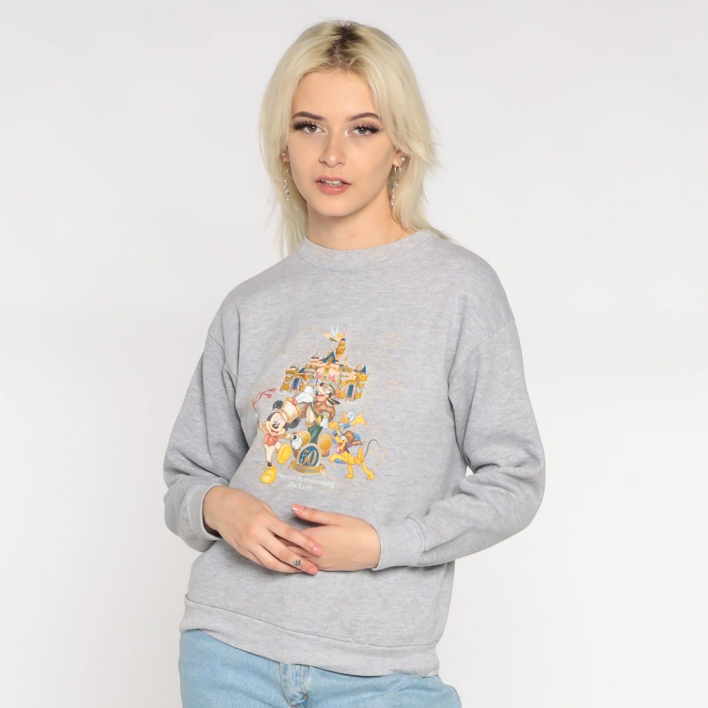 2005 Disneyland 50 Happiest Homecoming on Earth Sweatshirt Grey Crewneck XS