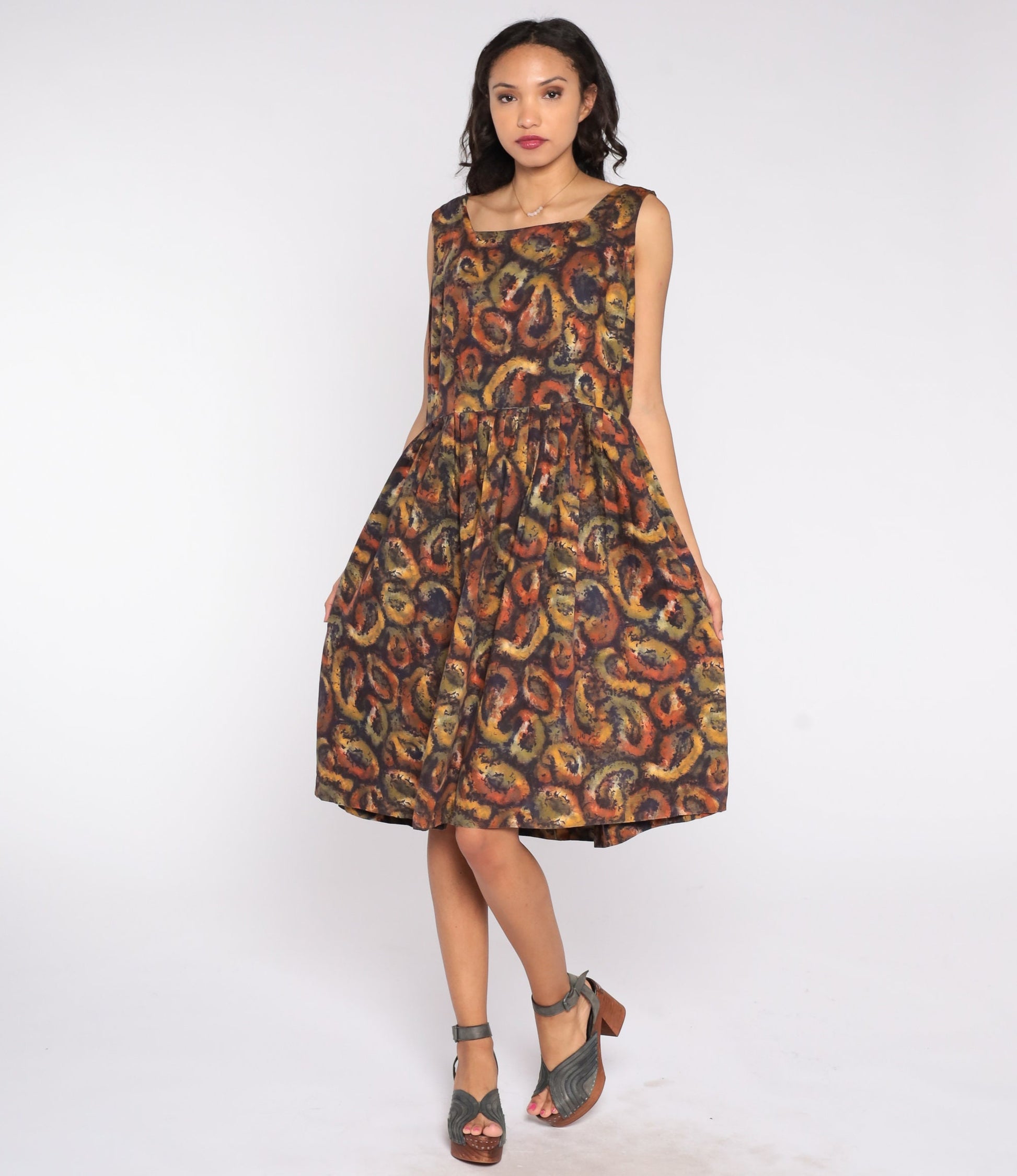 1960s Paisley Midi Dress Sleeveless High Waist Full Skirt Large