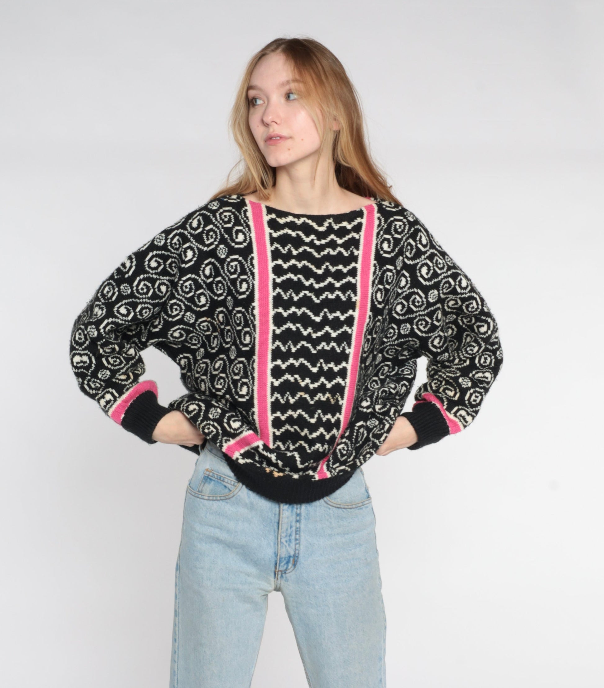 80s Black Swirl Stripe Knit Sweater Pink White Abstract Pullover Small