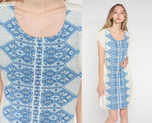90s Geometric Embroidered Aztec Mini Shift Dress White Blue Cap Sleeve Medium