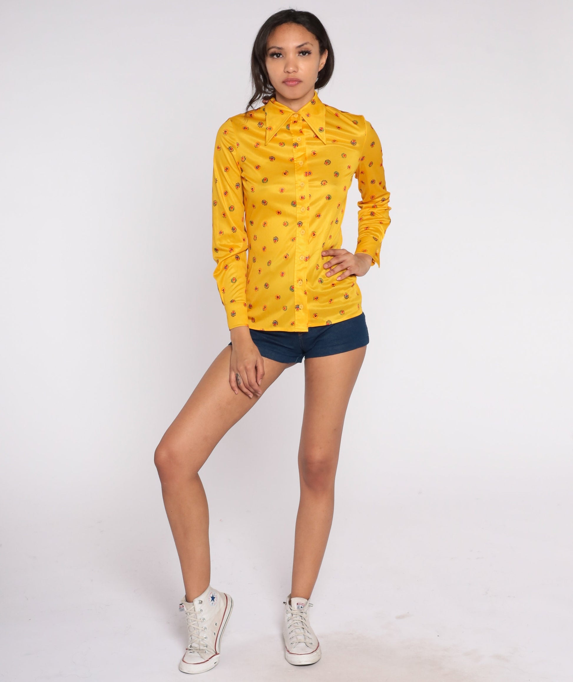70s I. Magnin Yellow Floral Button-Up Blouse Pointed Collar Long Sleeve Small