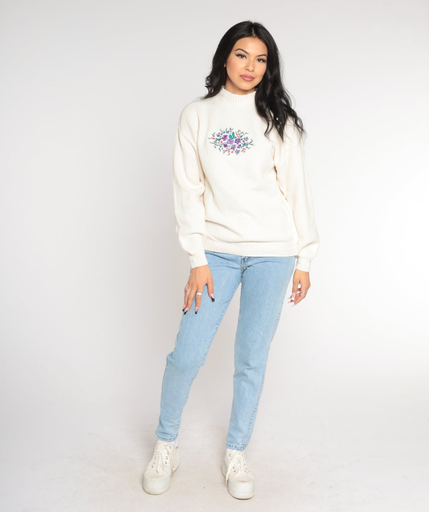 90s Isle of Cotton White Floral Embroidered Mockneck Sweater Large L