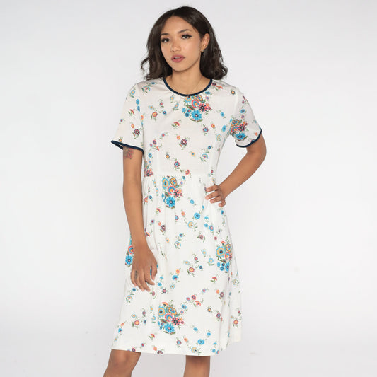 70s White Floral Babydoll Dress Empire Waist Knee Length Medium Large