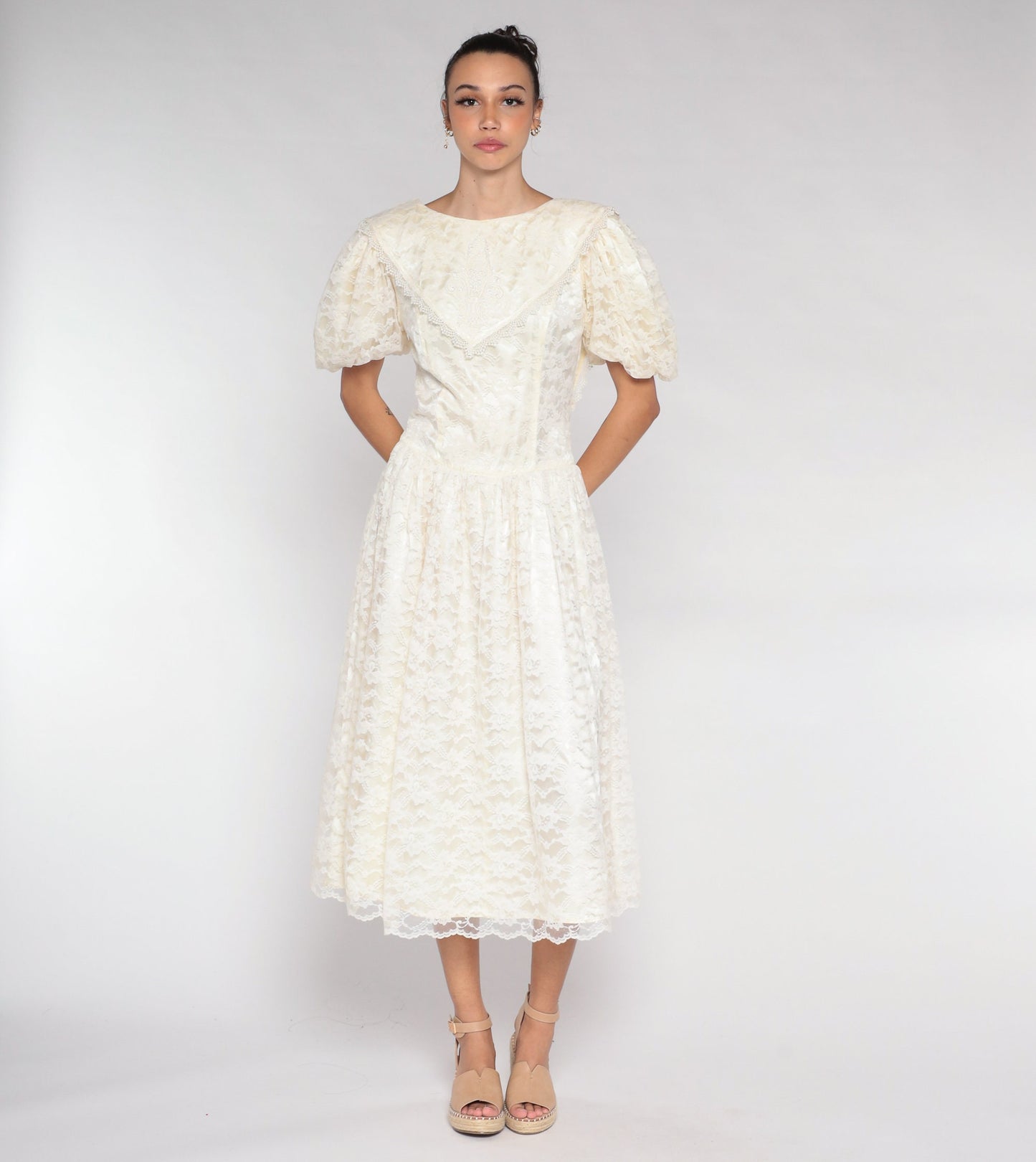 80s Off-White Lace Midi Dress Puff Sleeve Low Back Floral Embroidered Medium