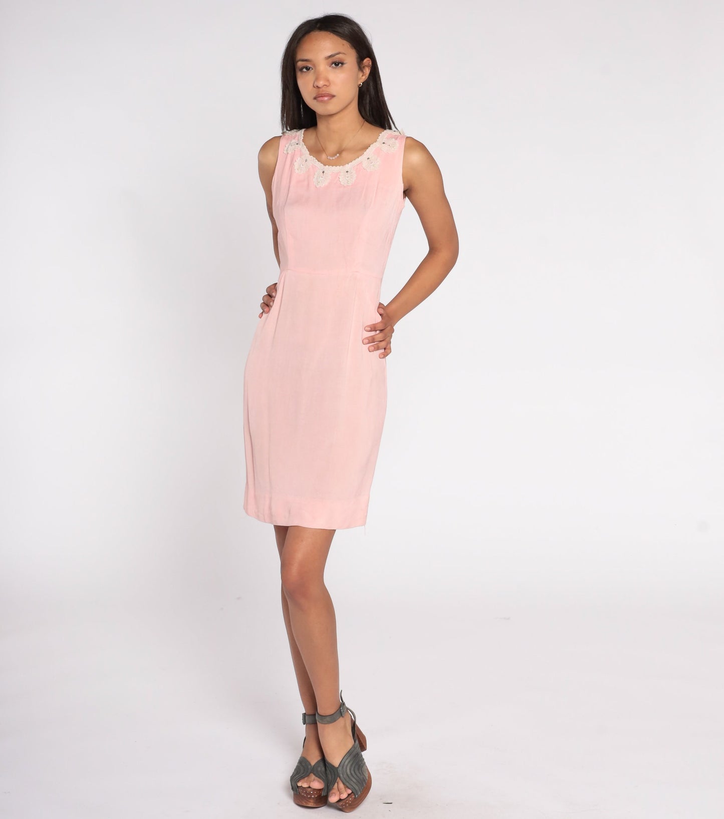 60s Pink Beaded Lace Trim Sheath Mini Dress Sleeveless Extra Small XS