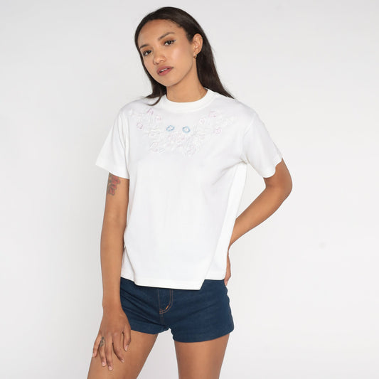 90s Floral Embroidered T-Shirt White Graphic Tee Short Sleeve Small S