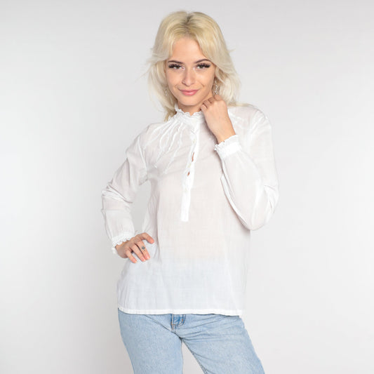 90s White Cotton Floral Embroidered Button-Up Blouse Long Sleeve Small