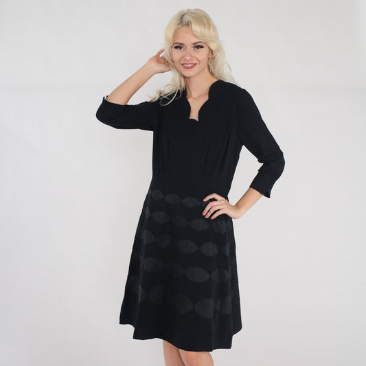 1940s Black Oval Dot Mini Dress High Waist Scalloped V-Neck 3/4 Sleeve Medium