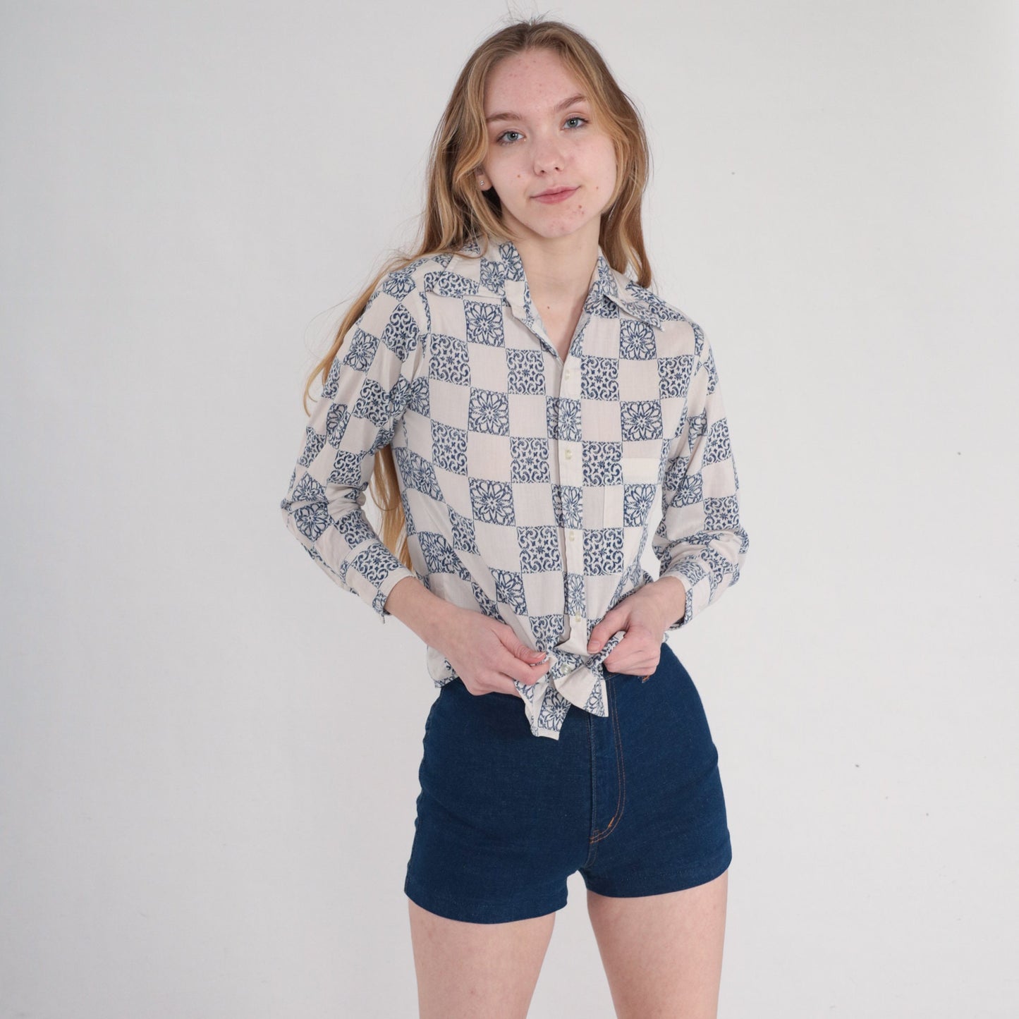 70s Checkered Tile Print Button Up Shirt Blue White Pointed Collar XS