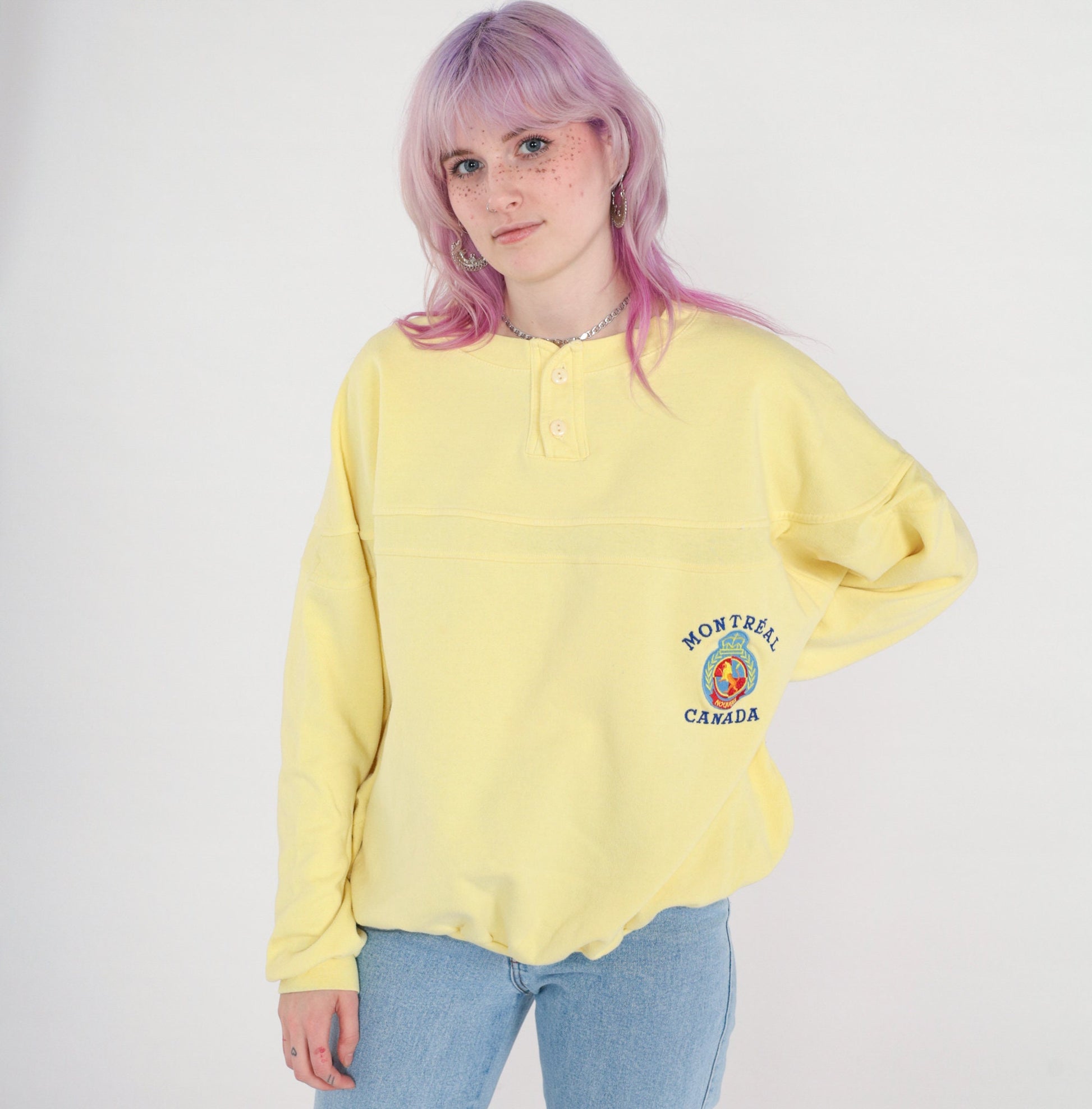 80s Montreal Quebec Canada Sweatshirt Yellow Graphic Pullover Extra Large XL