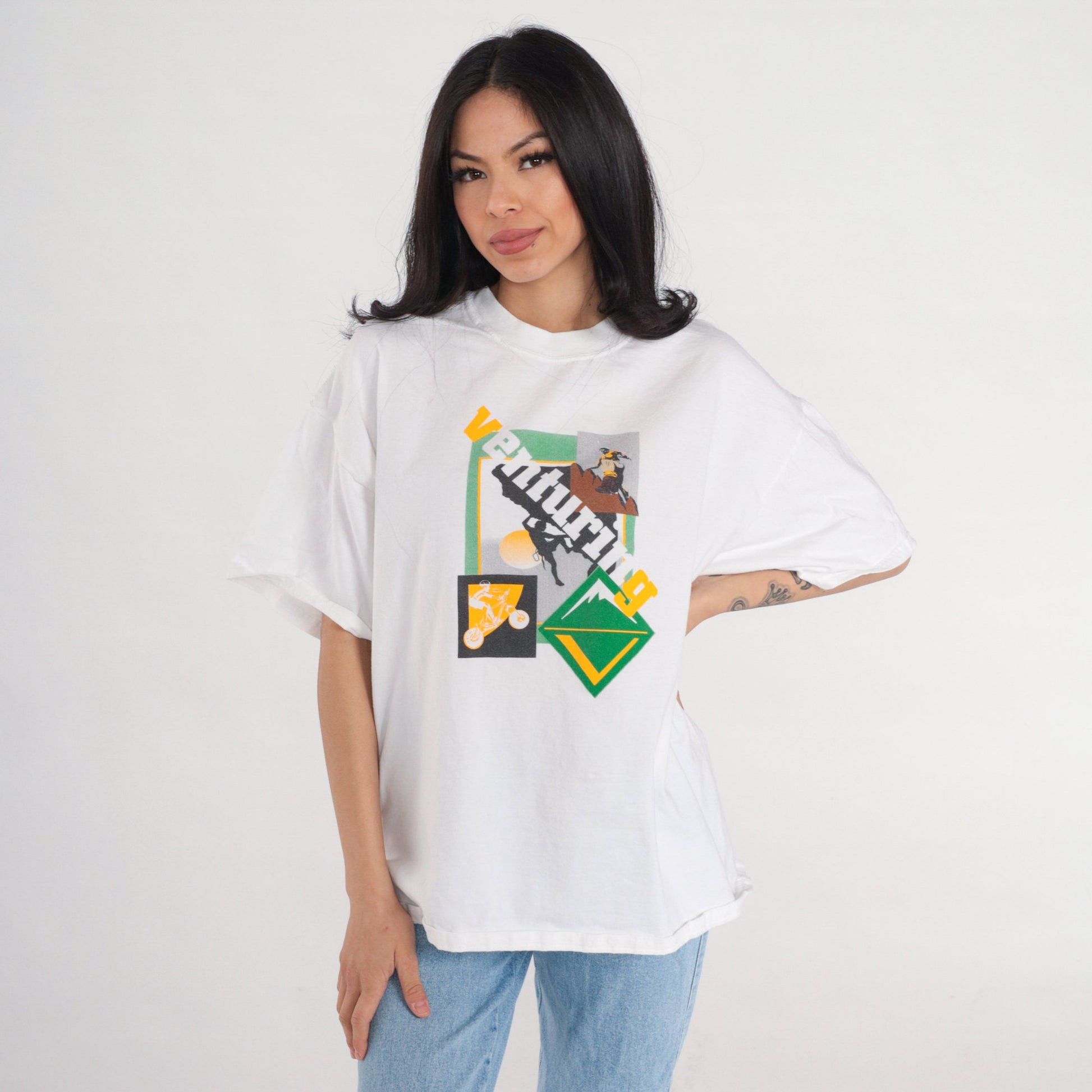 90s Venturing Graphic T-Shirt Rock Climbing Mountain Biking White Cotton XL