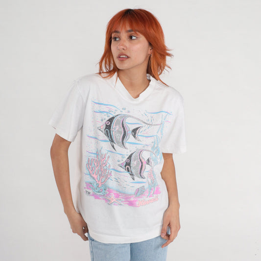 90s Hawaii Tropical Fish Graphic T-Shirt Silver Glitter Medium