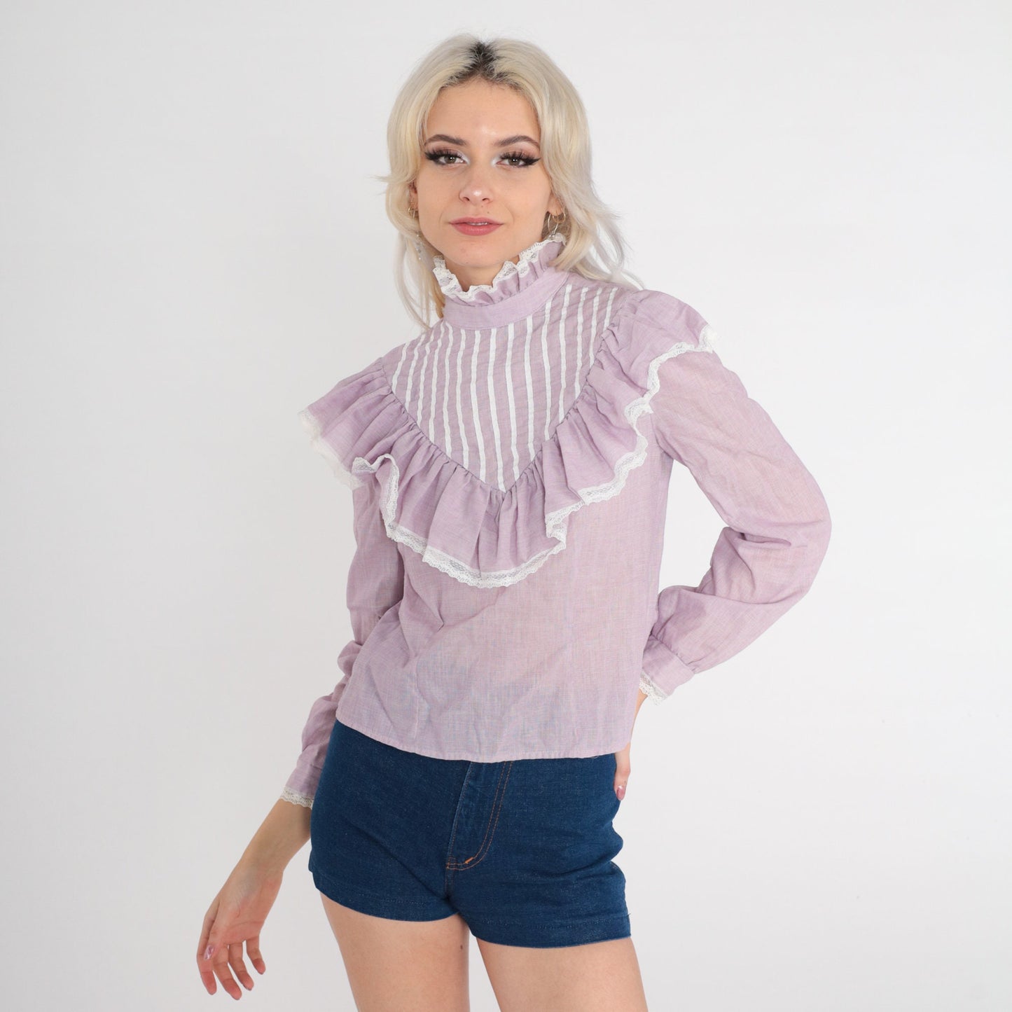 80s Lavender Striped Puff Sleeve Blouse Ruffled Neckline Button Back Small