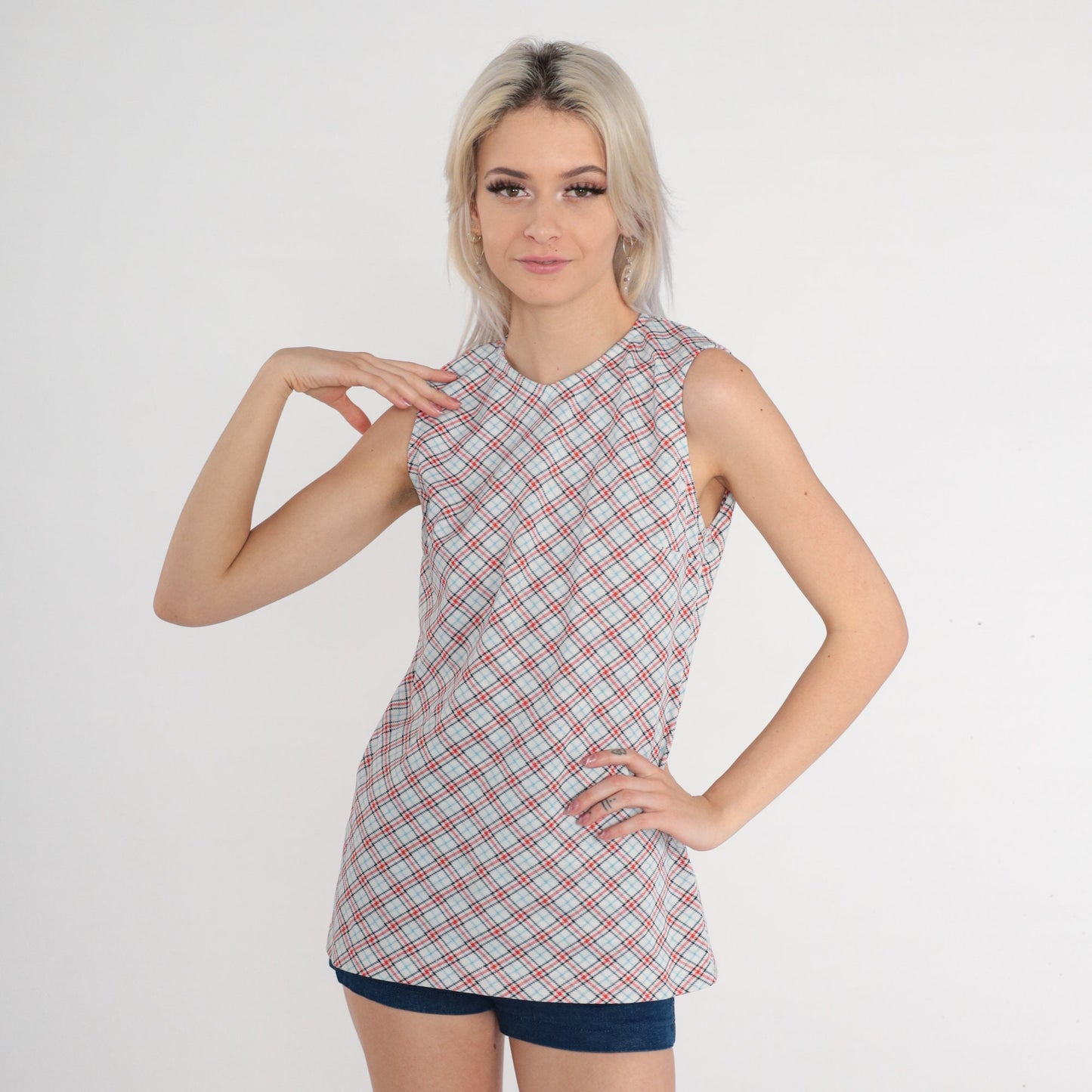 70s Plaid Tank Top White Red Blue Checkered Sleeveless Blouse Small