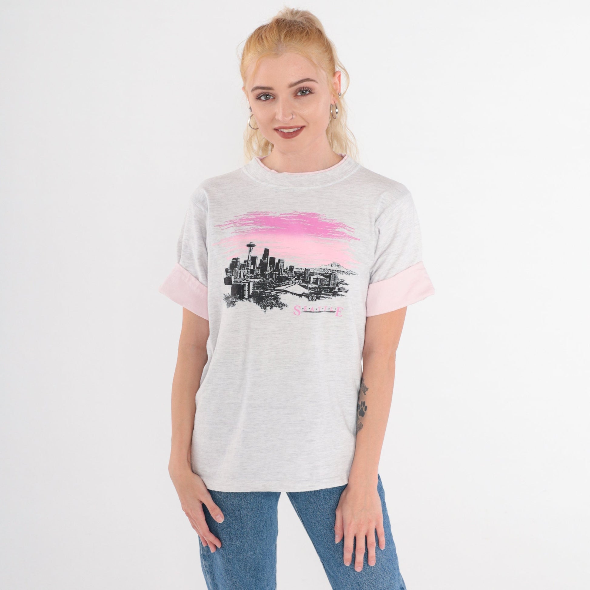 90s Seattle Mt Rainier Graphic T-Shirt Heather Grey Pink Cuff Small