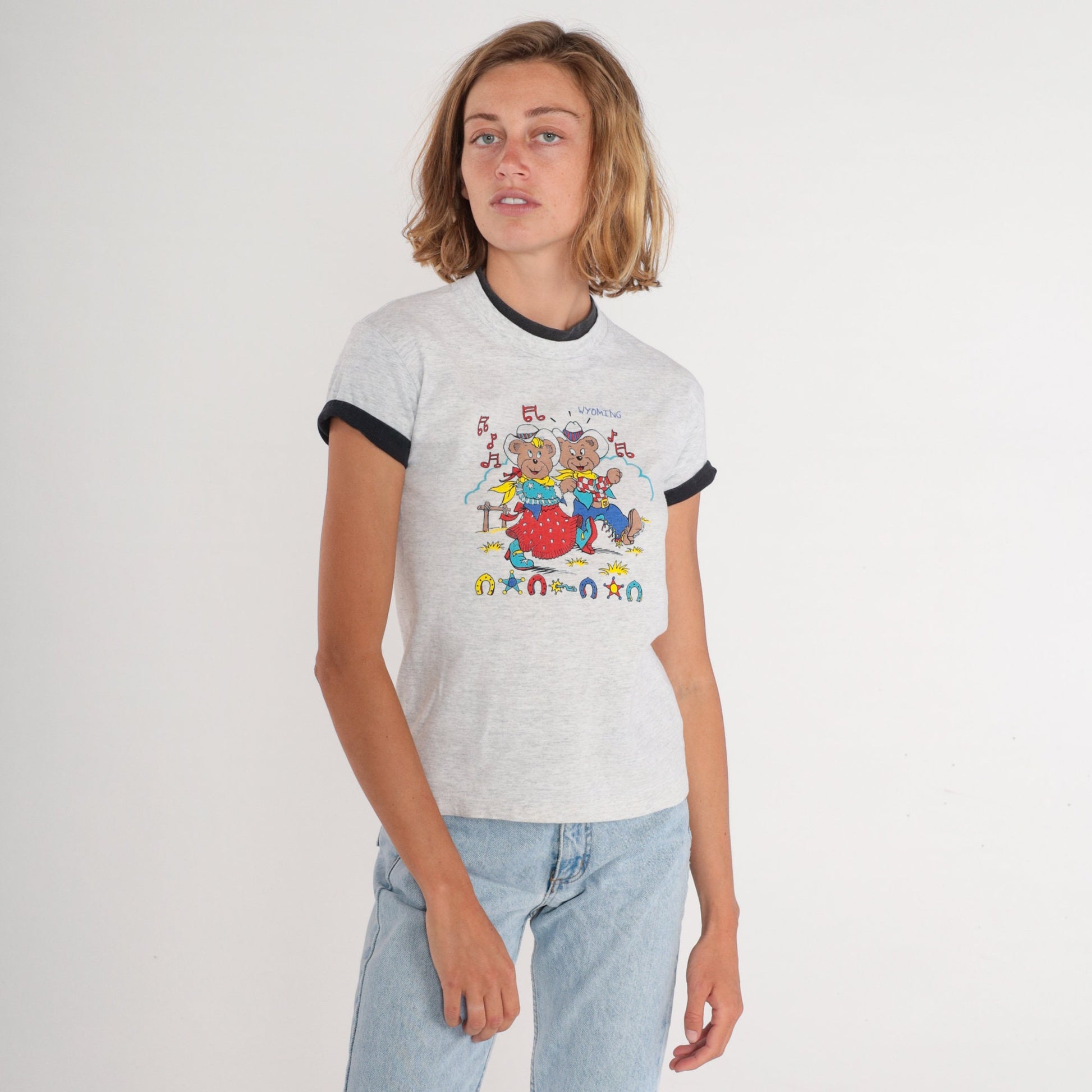 90s Wyoming Cowboy Teddy Bear Graphic T-Shirt Heather Grey Cuffed Sleeve XXS