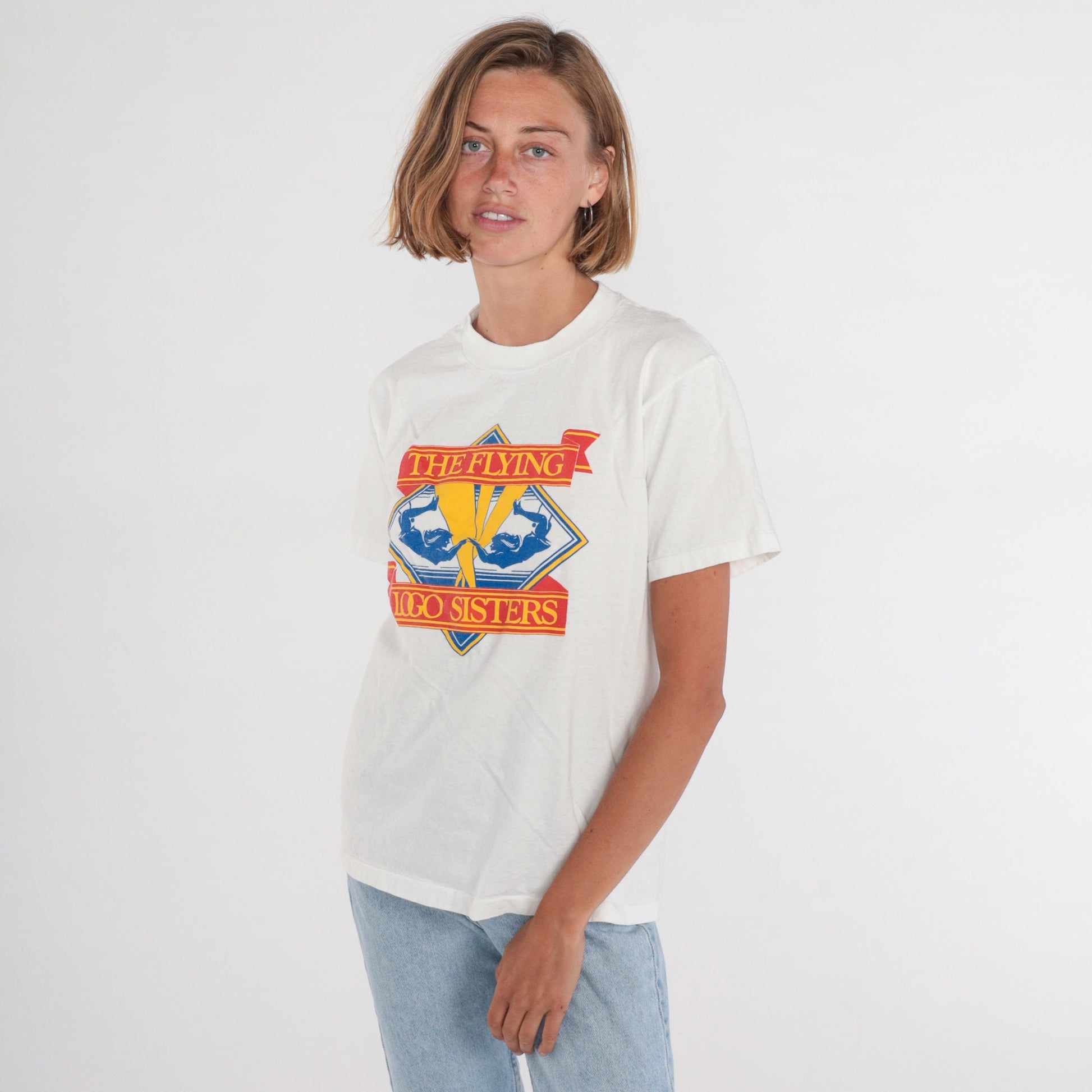 90s The Flying Logo Sisters Circus Graphic T-Shirt White Single Stitch Small