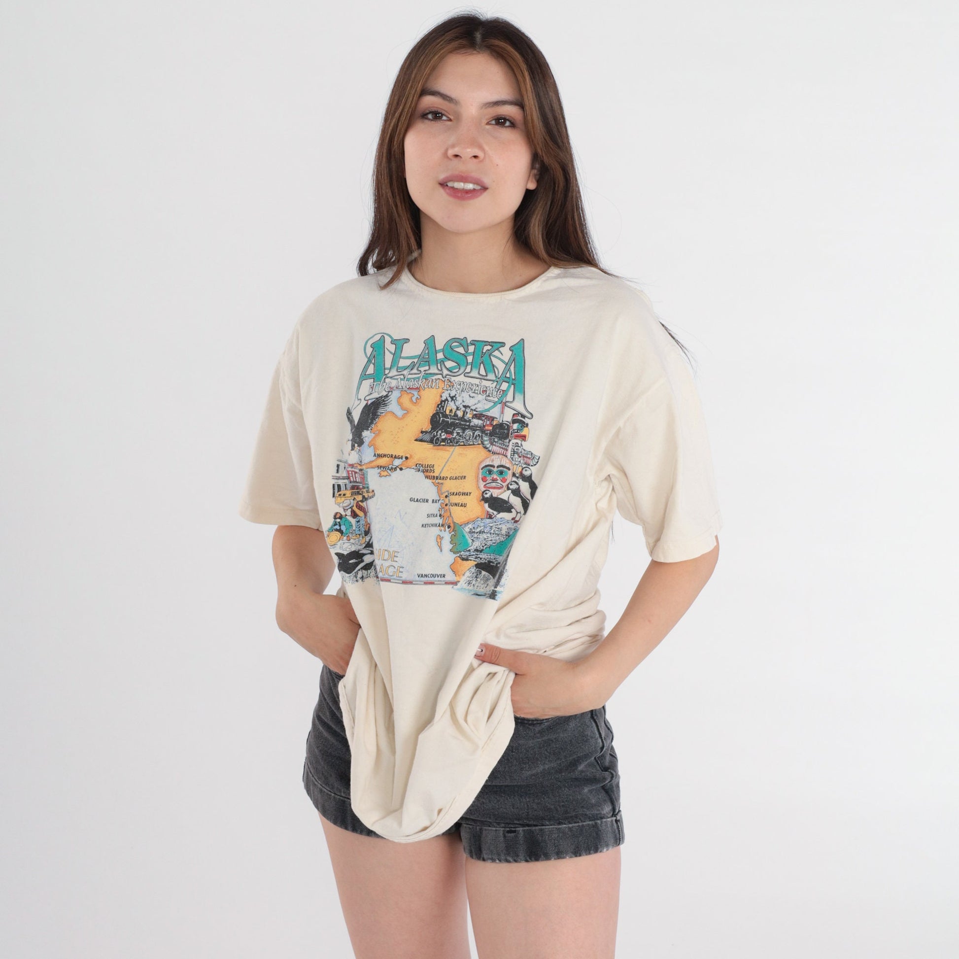 90s Alaska Map Graphic T-Shirt Jerzees Cream Cotton Large