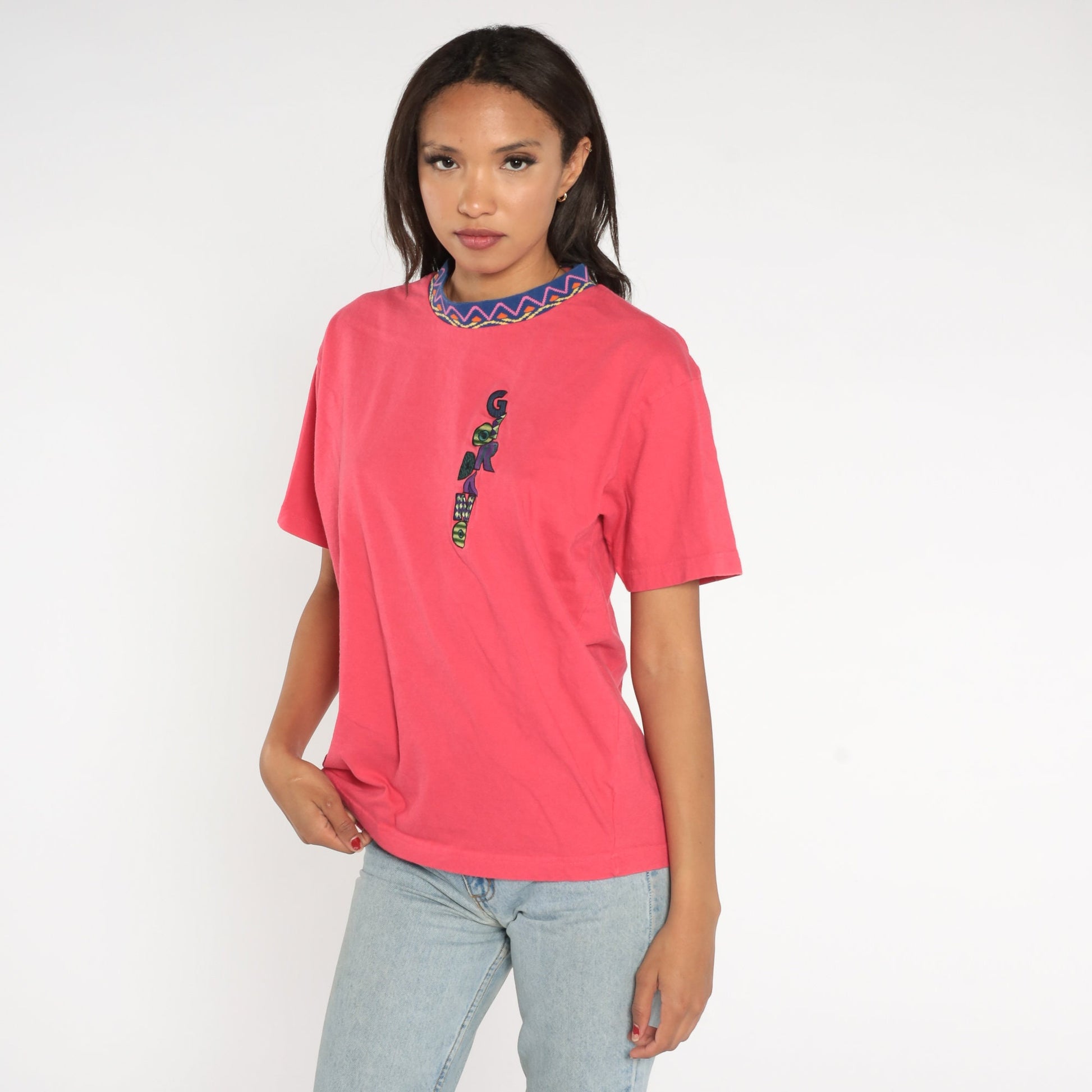 90s Giordano Embroidered Logo T-Shirt Pink Zig Zag Ringer Crewneck Medium