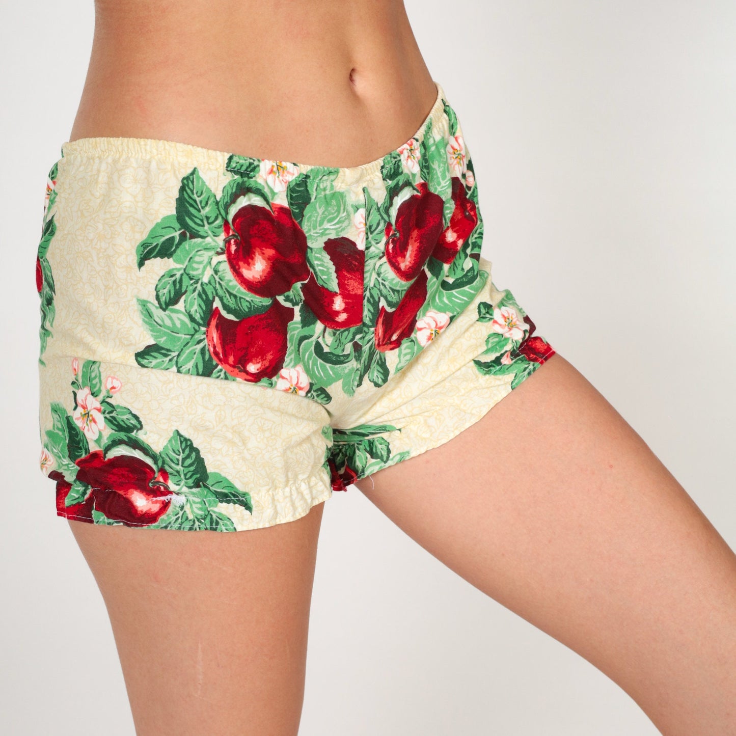 80s Yellow Apple Print Shorts Low Rise Hotpants Extra Small XS