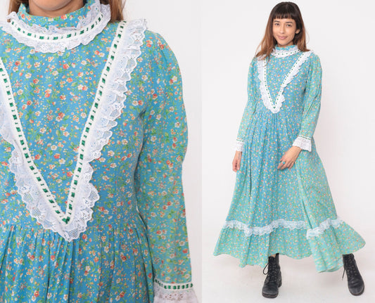70s Blue Floral Prairie Dress Cotton Maxi Ruffle Collar Lace Trim Medium