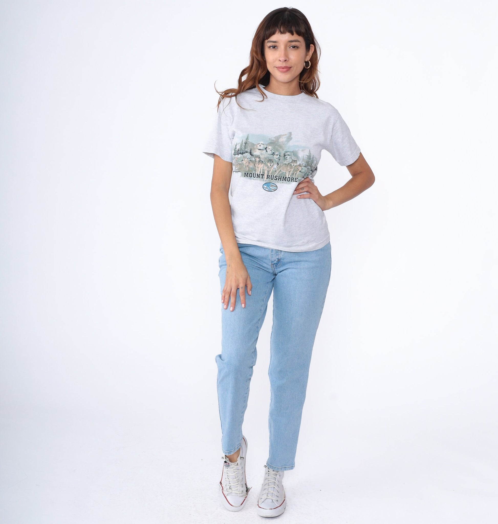 90s Mount Rushmore Wolf Pack Graphic Tee South Dakota Heather Grey Small