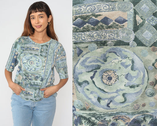 90s Abstract Geometric Diamond Medallion Print T-Shirt Medium