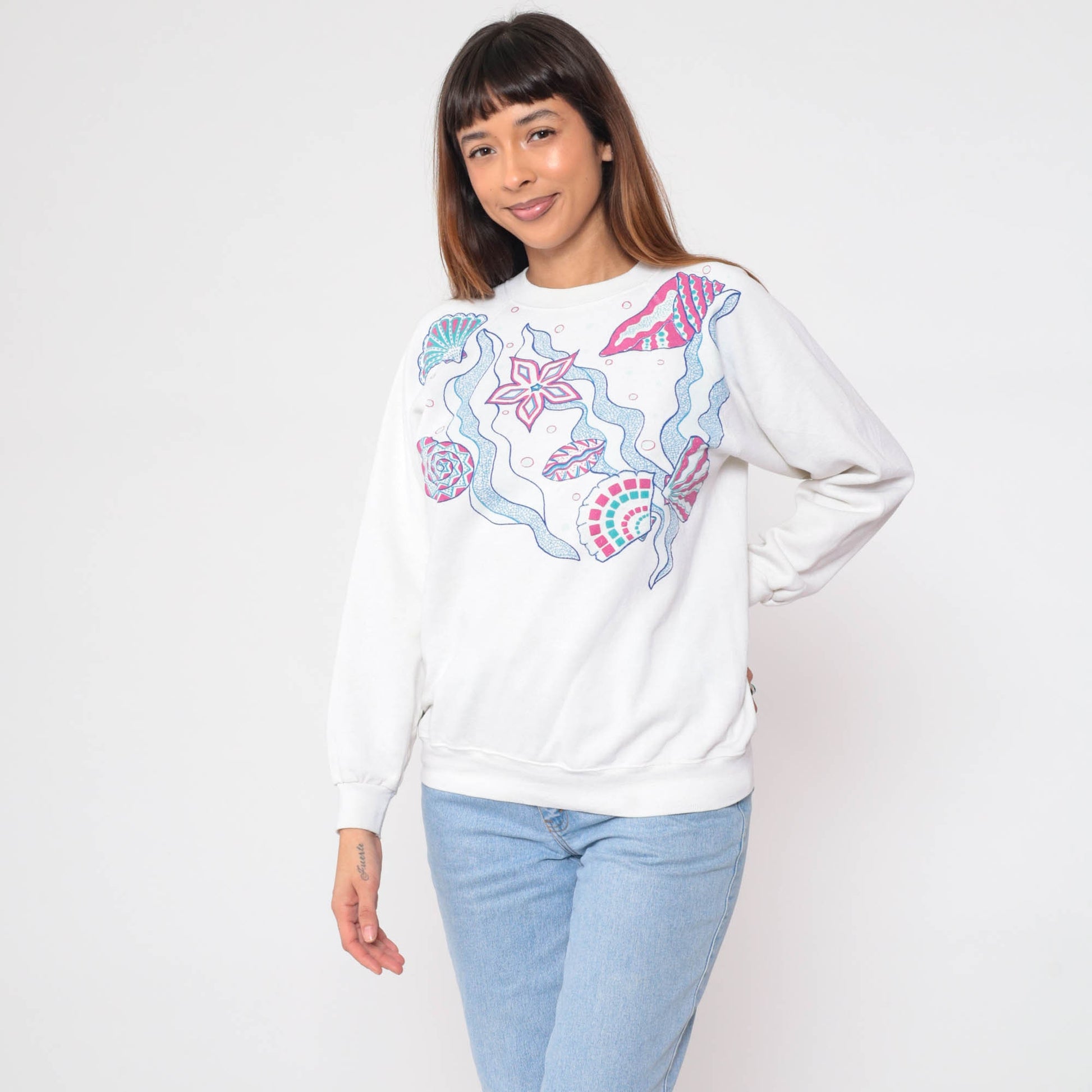 90s Seashell Starfish Sweatshirt White Ocean Graphic Raglan Crewneck Medium