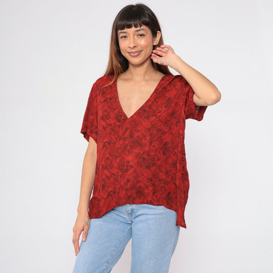 90s Karin Stevens Red Floral V-Neck Blouse Sharkbite Hem Short Sleeve Large