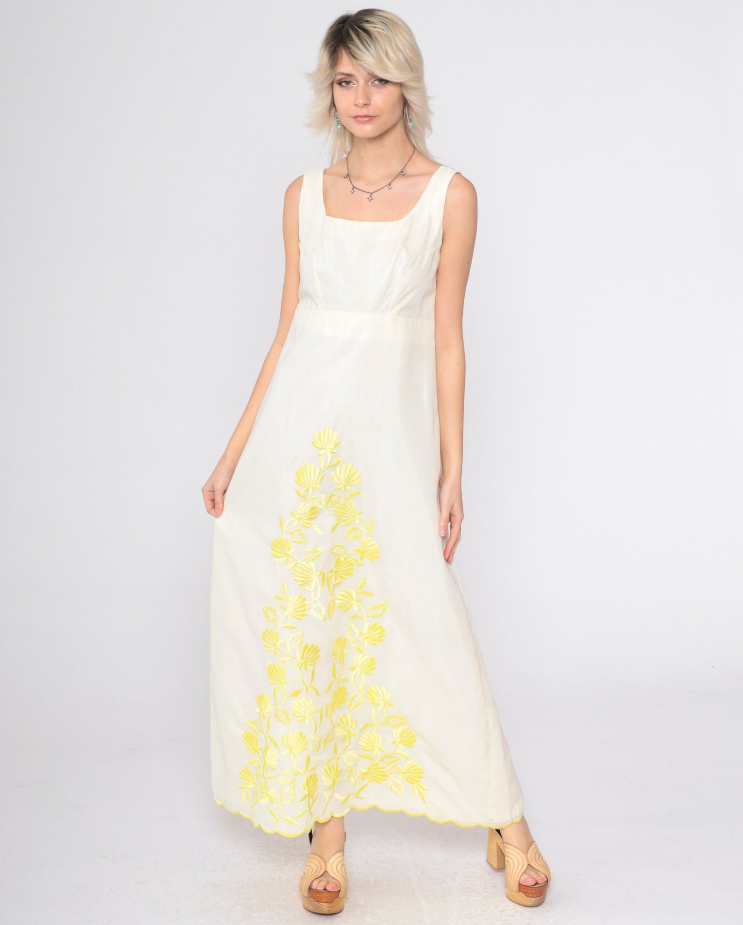 70s Floral Embroidered Maxi Dress Cream Sleeveless High Waist Small