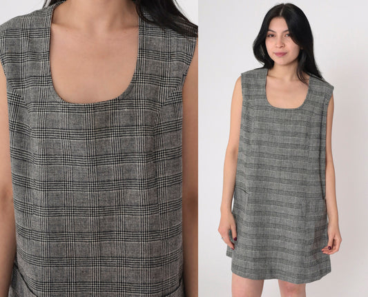 60s Plaid Mini Jumper Dress Mod Sleeveless Scoop Neck Grey Black Tartan Large L