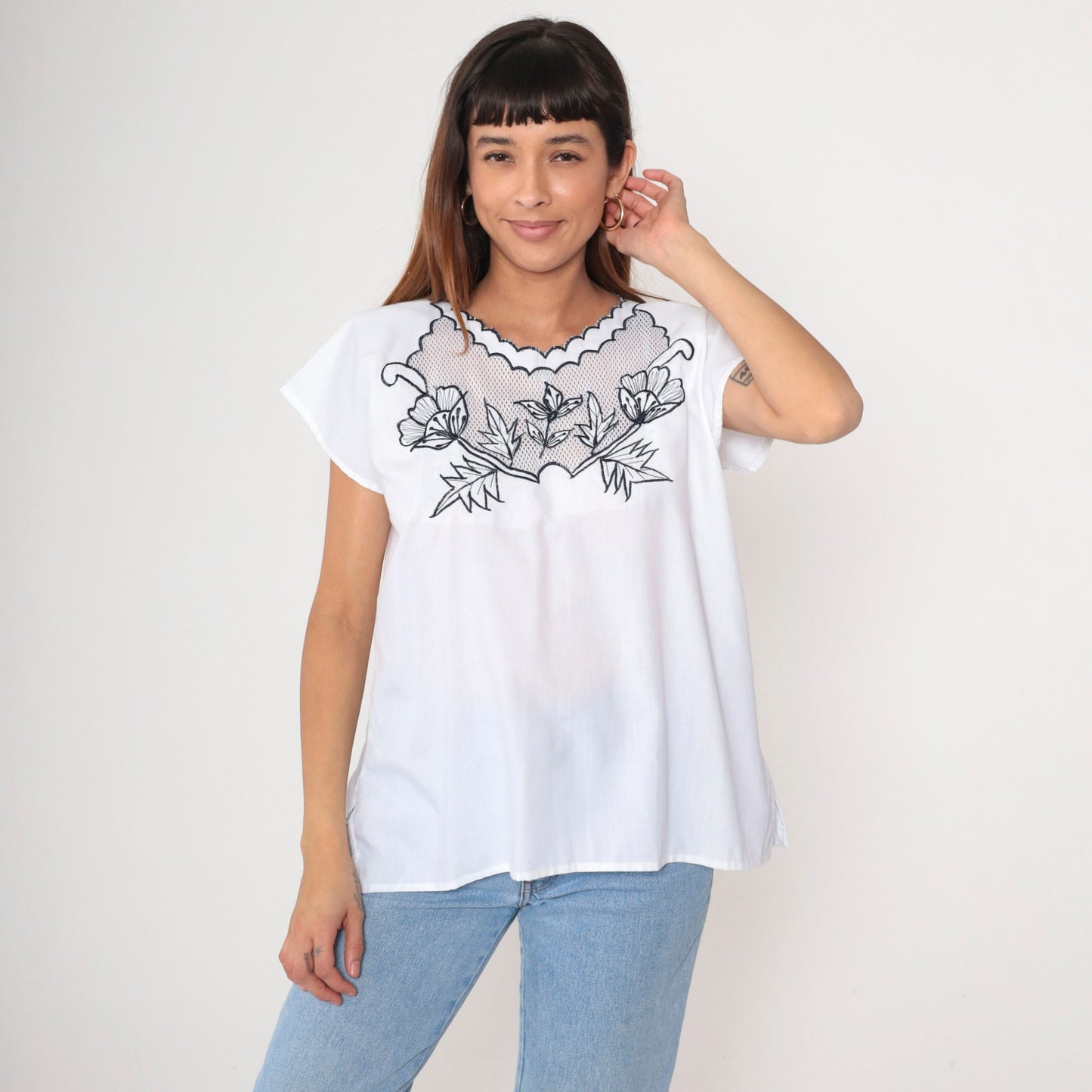 Y2K Black Floral Embroidered White Blouse Mesh Neckline Short Sleeve Large L