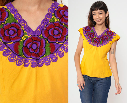 90s Mexican Embroidered Floral Blouse Yellow Short Sleeve V Neck Medium