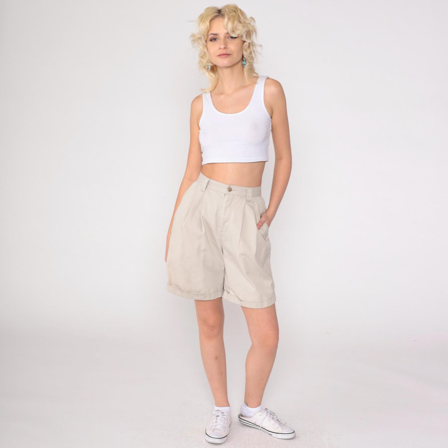 Eddie Bauer 90s Khaki Pleated Cotton Shorts High Rise Small 6