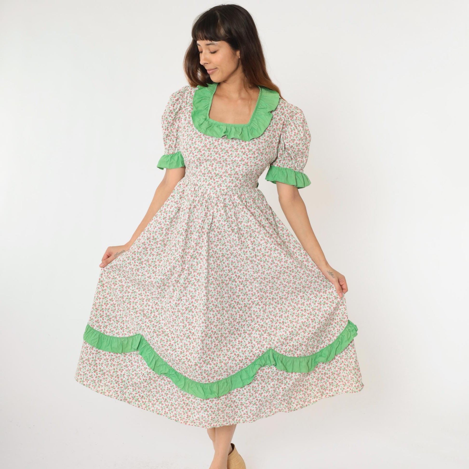 70s White Calico Floral Midi Dress Puff Sleeve High Waist Ruffled Medium Large