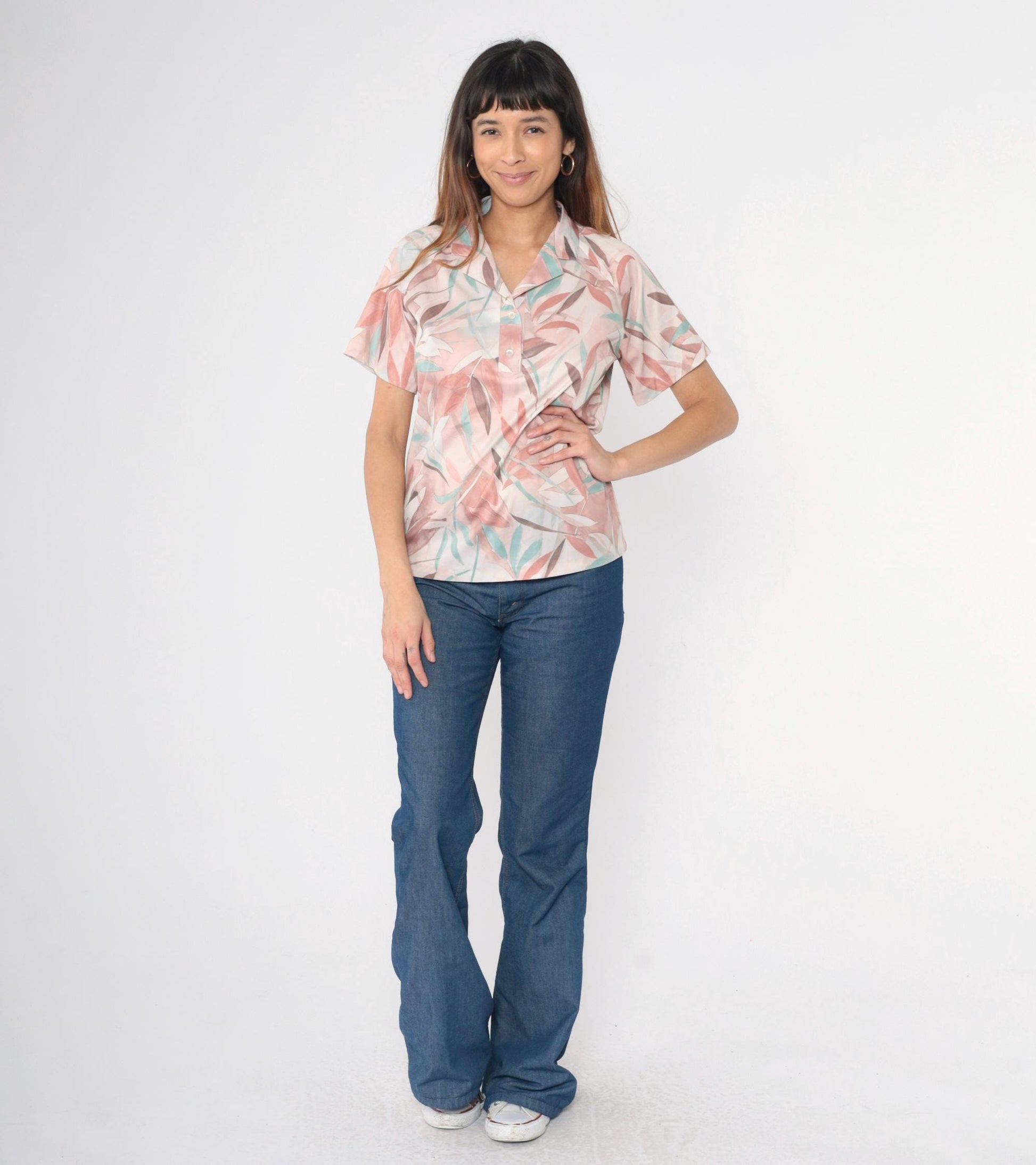 80s Botanical Leaf Print Blouse Pastel Blue Button-Up Collared Shirt Medium