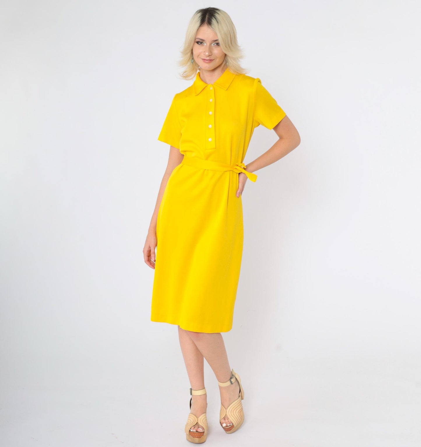 60s Mod Yellow Shift Dress Button Front Knee Length Medium M