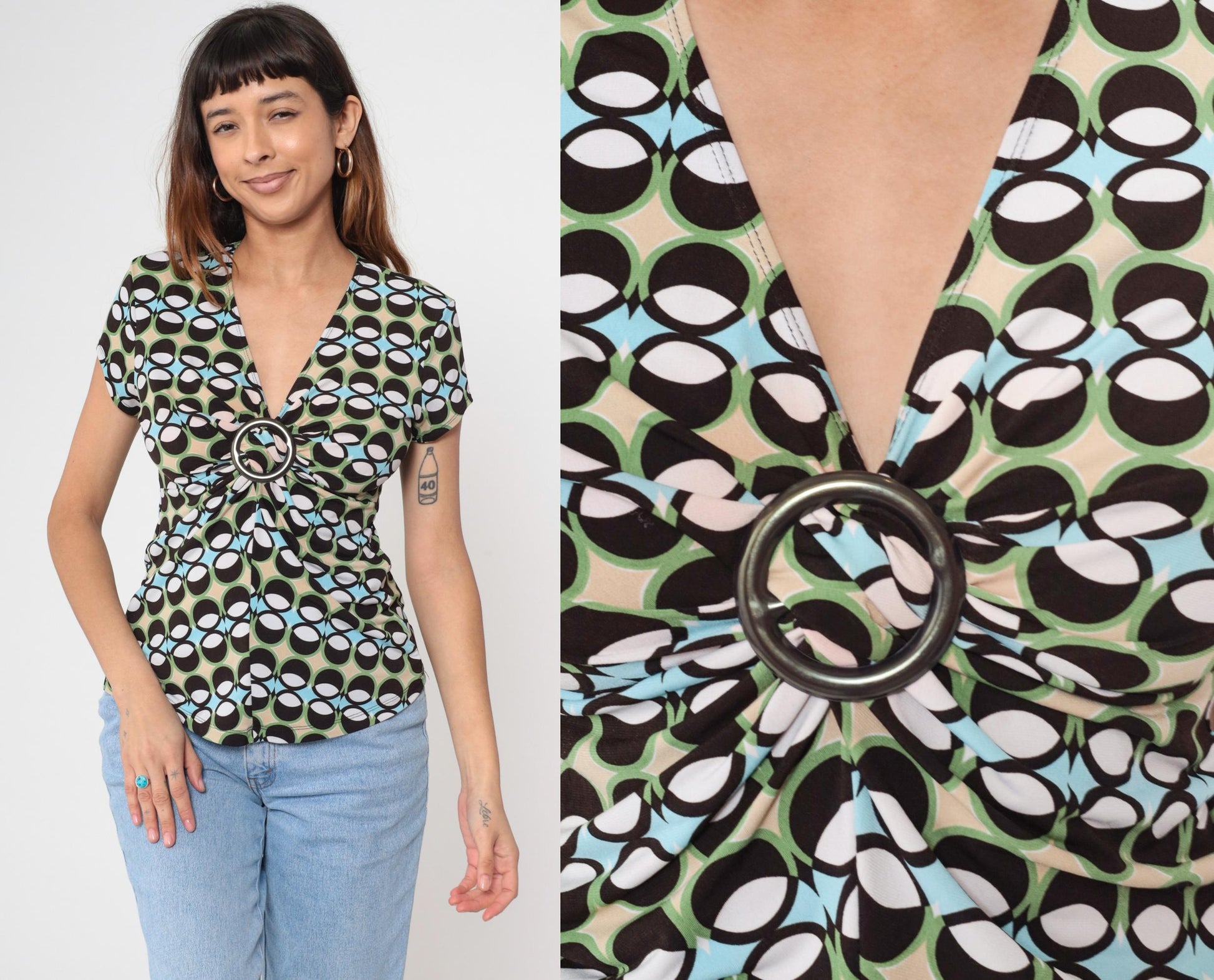 Y2K Geometric Print Top Green Black Blue O-Ring V-Neck Short Sleeve Small