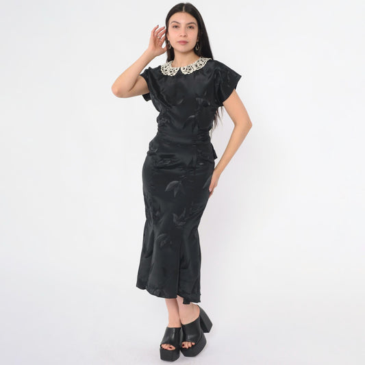 1940s Black Jacquard Midi Dress Peter Pan Collar Cap Sleeve Tie-Back Small