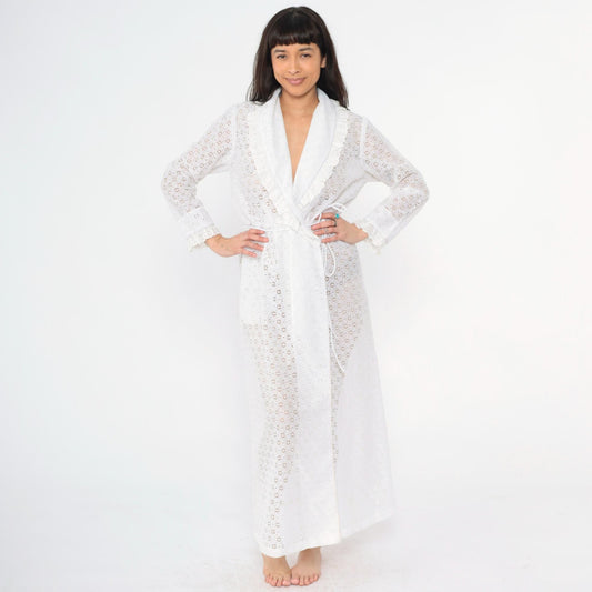 70s White Eyelet Lace Robe Long Sleeve Ruffle Trim Wrap Belted Small