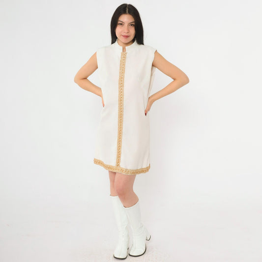 60s White Mini Shift Dress Gold Trim Sleeveless Space Age Medium M