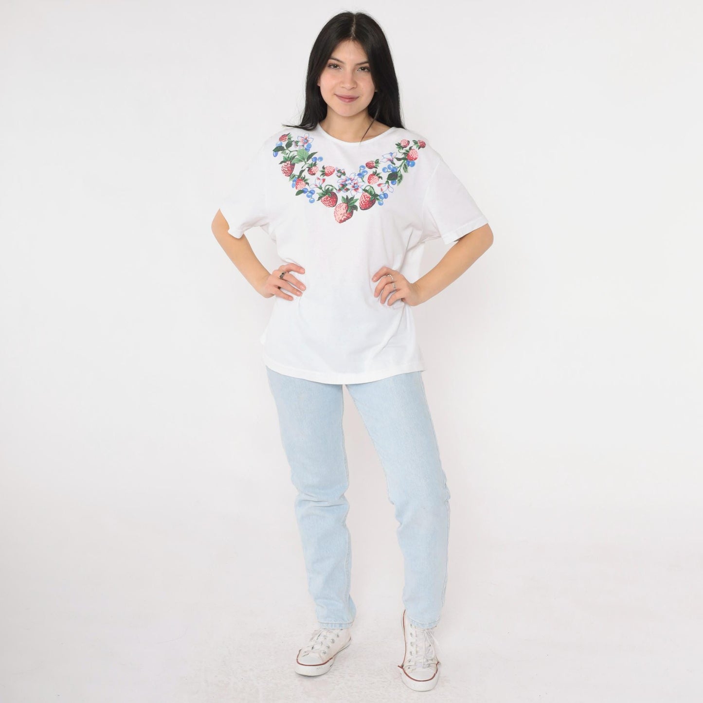 90s Strawberry Blueberry Necklace Print Graphic Tee White Extra Large