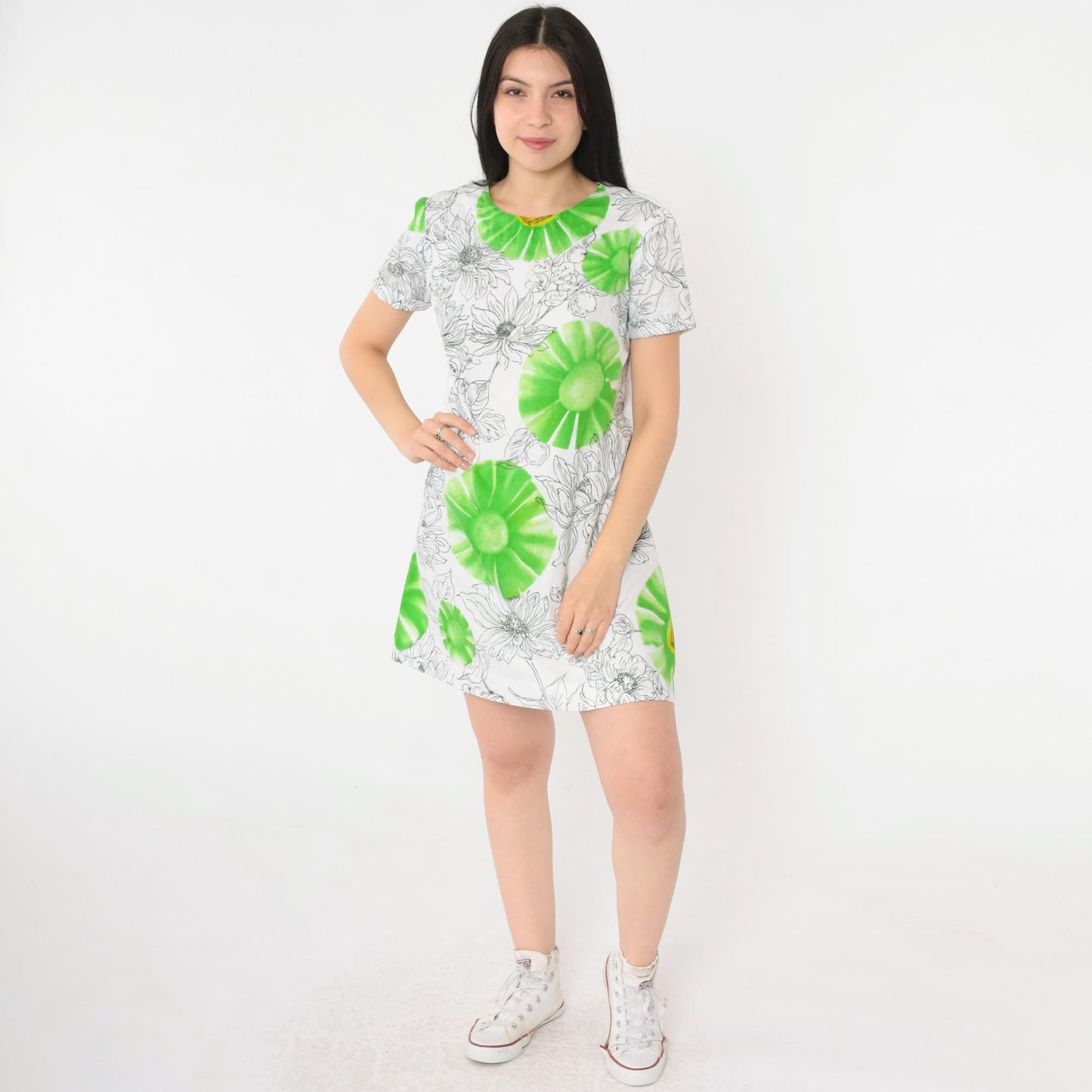 90s White Floral Mini Dress Green Black Graphic Short Sleeve Shift Small S