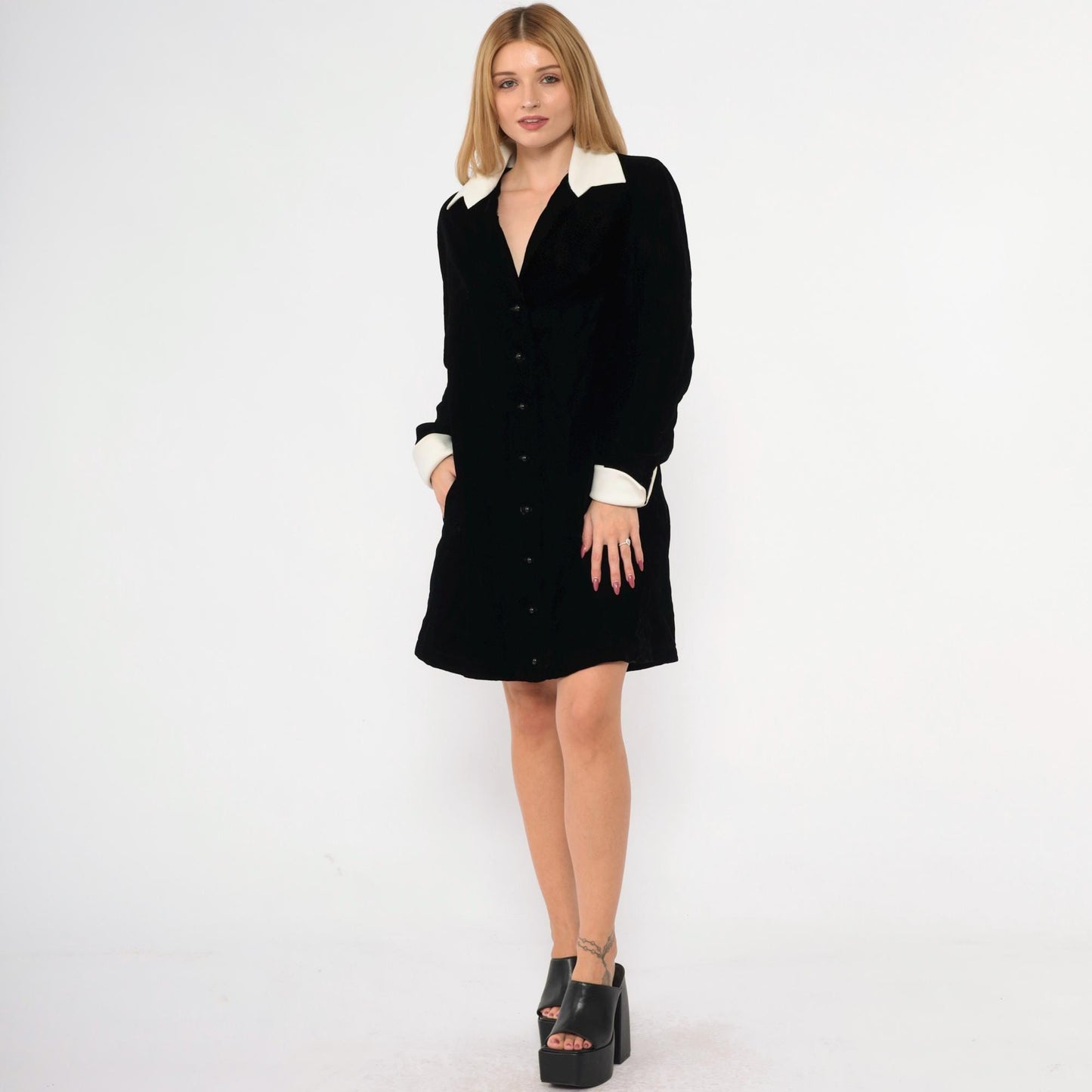 90s Victor Costa Black Velvet Mini Dress White Collar Long Sleeve Medium
