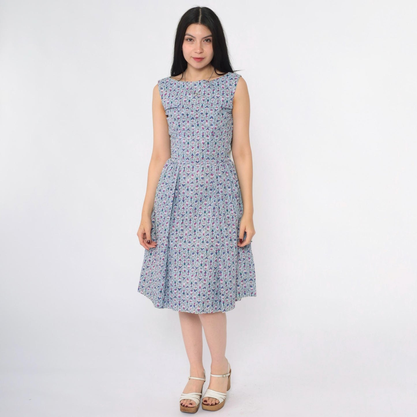 1950s Blue Cotton Novelty Print Dress Mannequin Heads Boatneck Sleeveless Extra Small