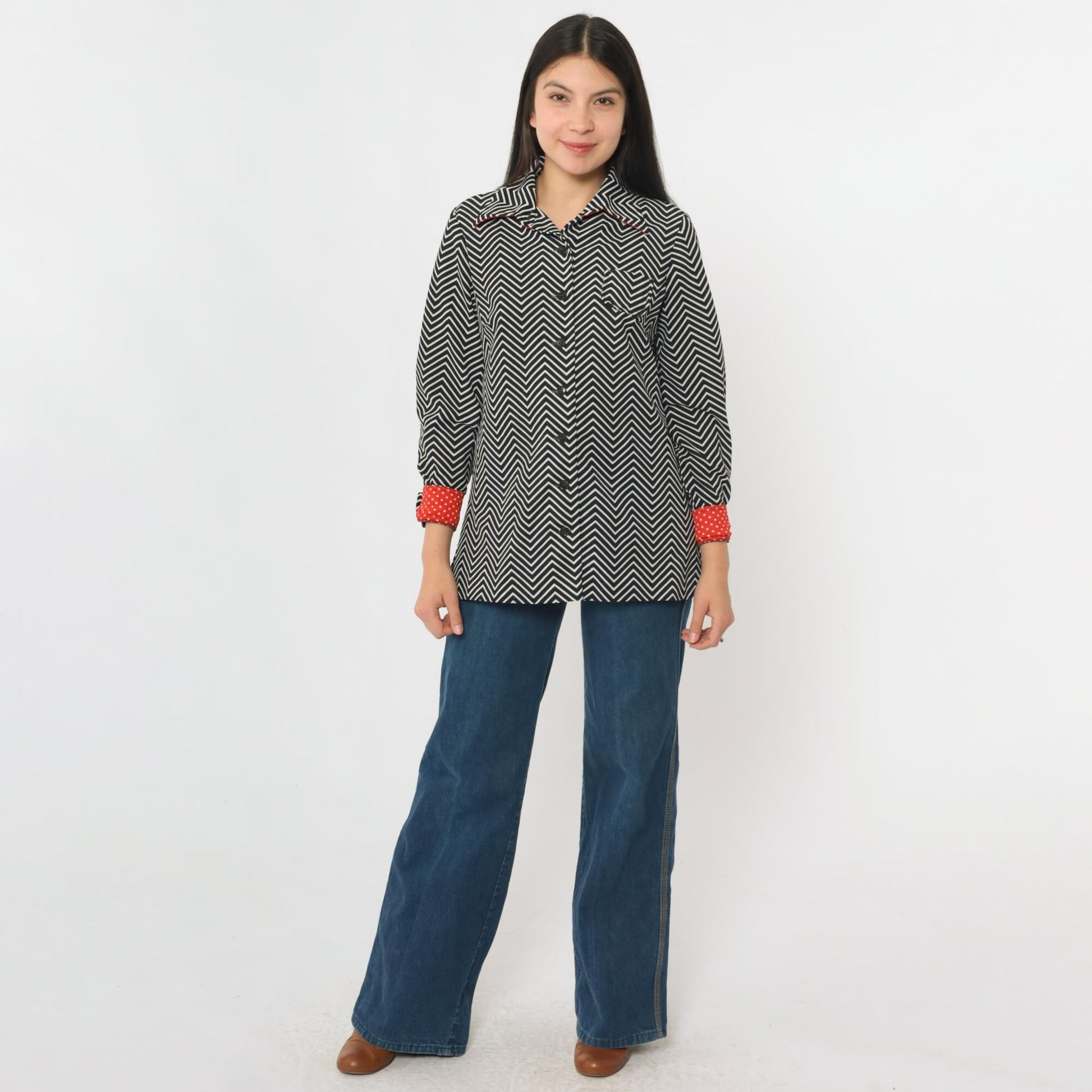 70s Black White Striped Button Up Blouse Dagger Collar Long Sleeve Small Medium