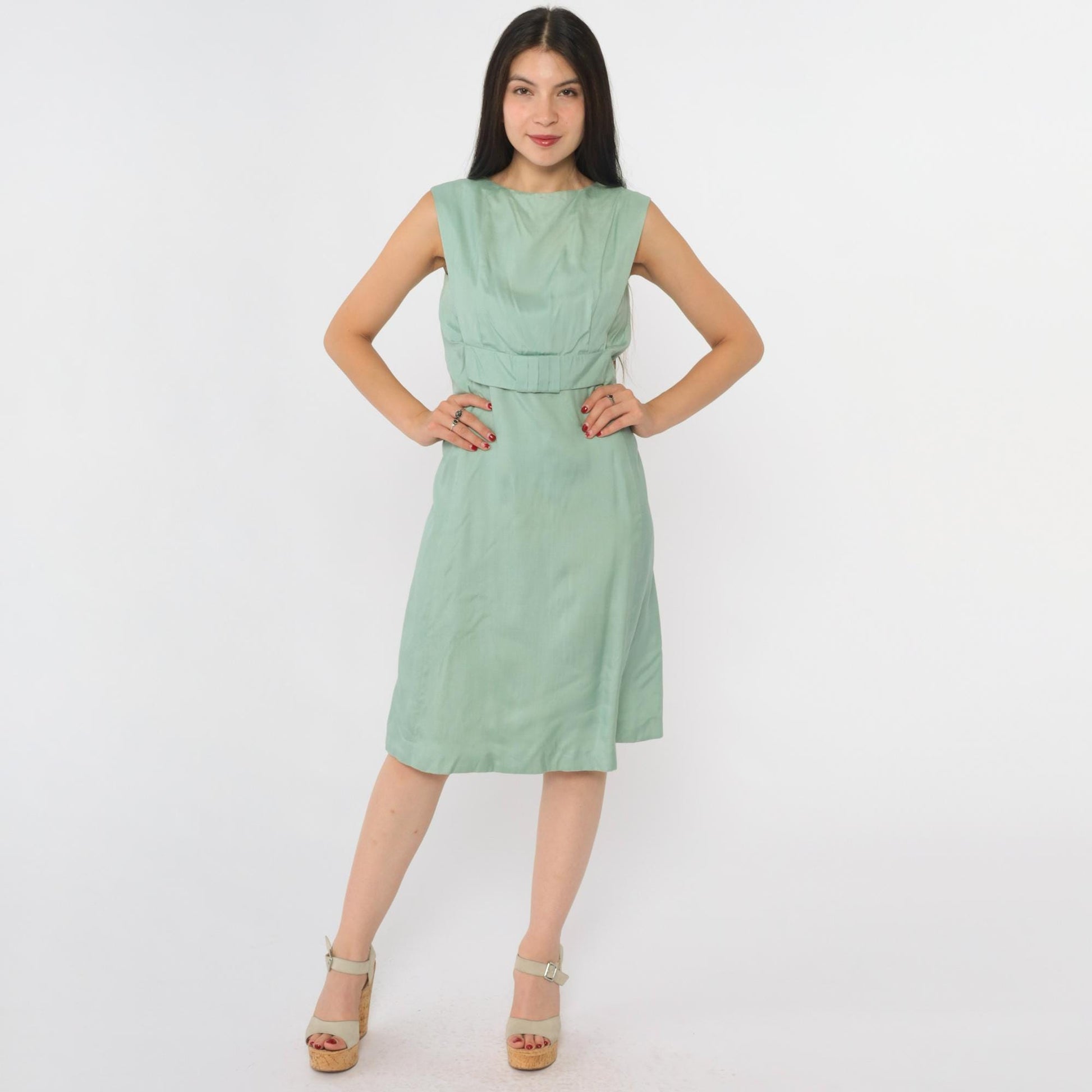1960s Green Empire Waist Sheath Dress Sleeveless Knee Length Extra Small