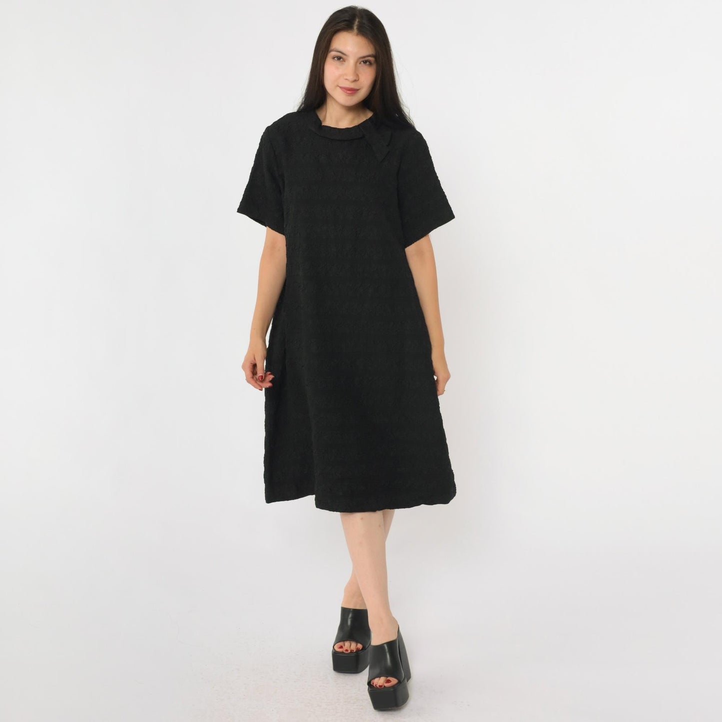1960s Black Shift Dress Fold-Over Collar Knee Length Extra Large XL
