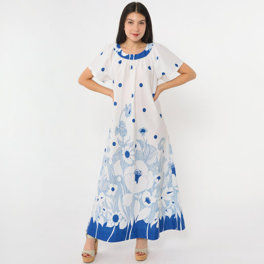 70s White Floral Caftan Maxi Dress Blue Graphic Print Flutter Sleeve Medium M