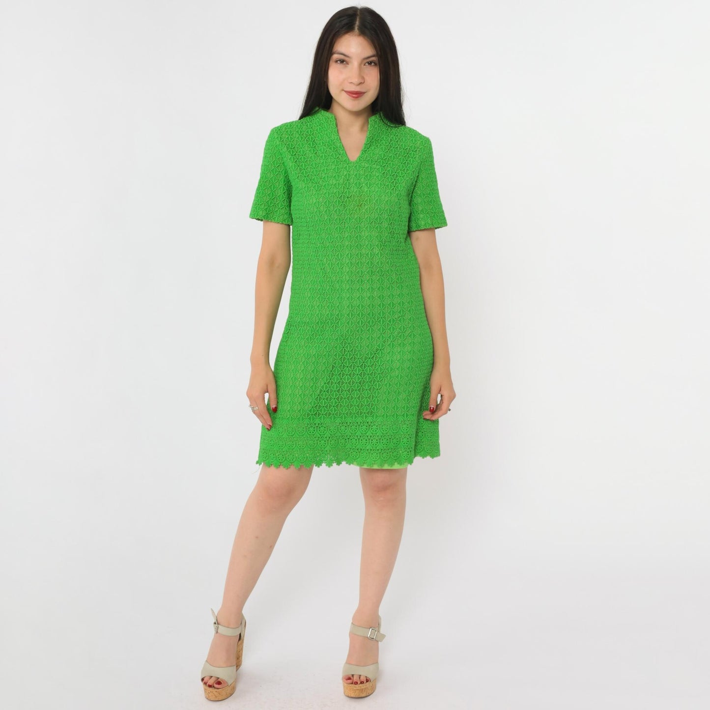 60s Green Guipure Lace Mod Mini Dress Geometric Embroidered V-Neck Small